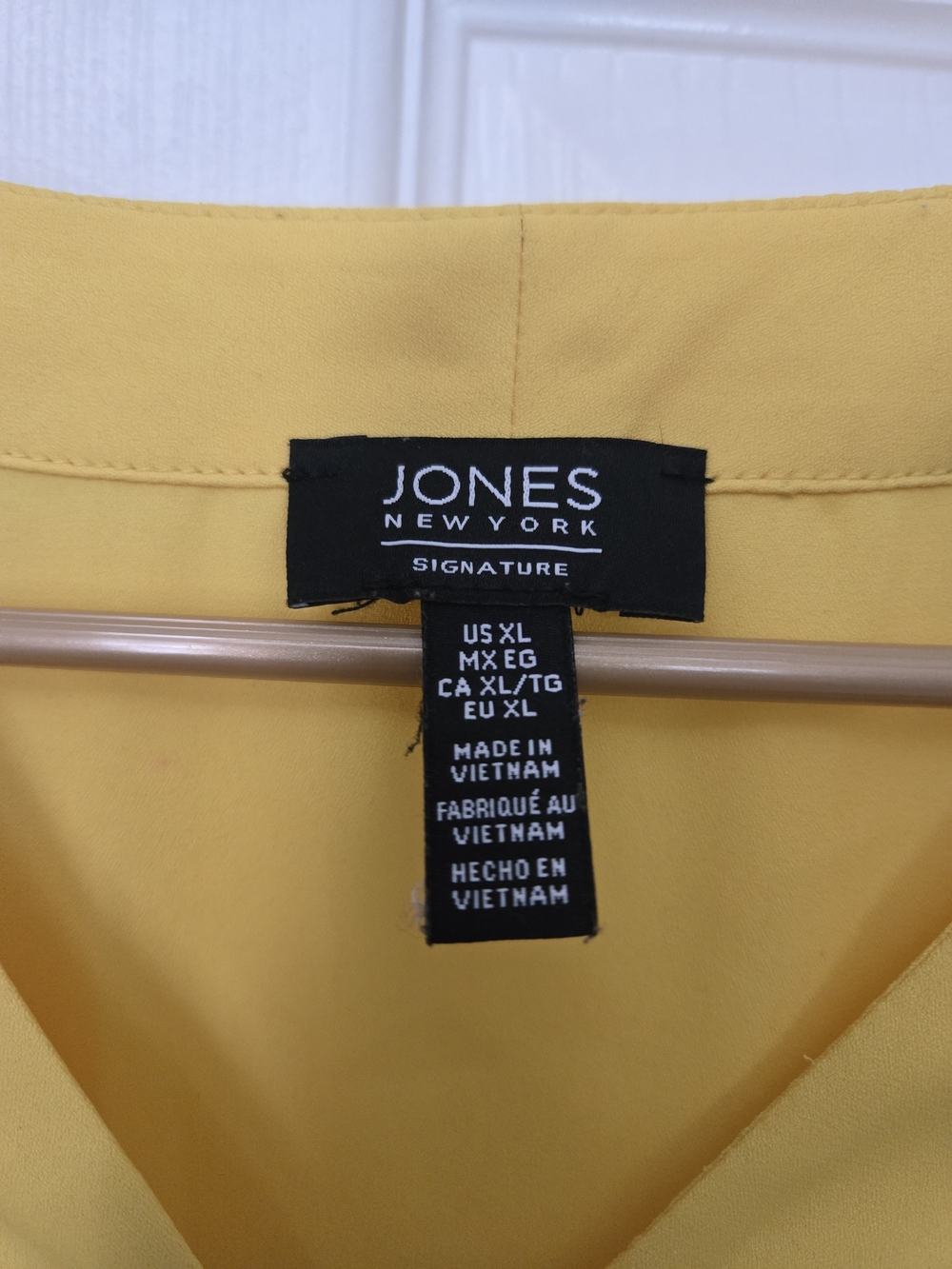 Jones New York Mustard V-Neck 3/4 Sleeve Blouse - Picture 3 of 3
